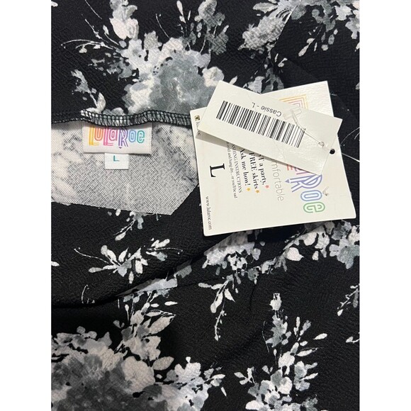 LuLaRoe Cassie Skirt L Black White Gray Floral Print Pencil Stretch Pull On NWT - Picture 3 of 3